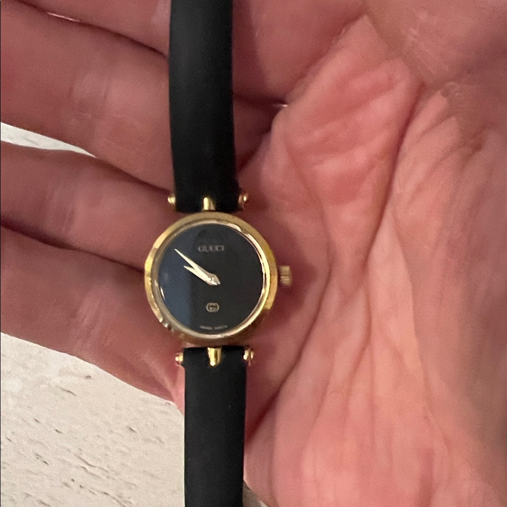Vintage ladies Gucci watch